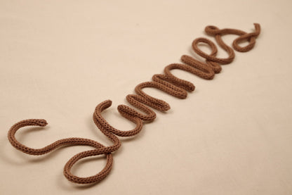 Naamhanger Medium (vanaf 3 letters)