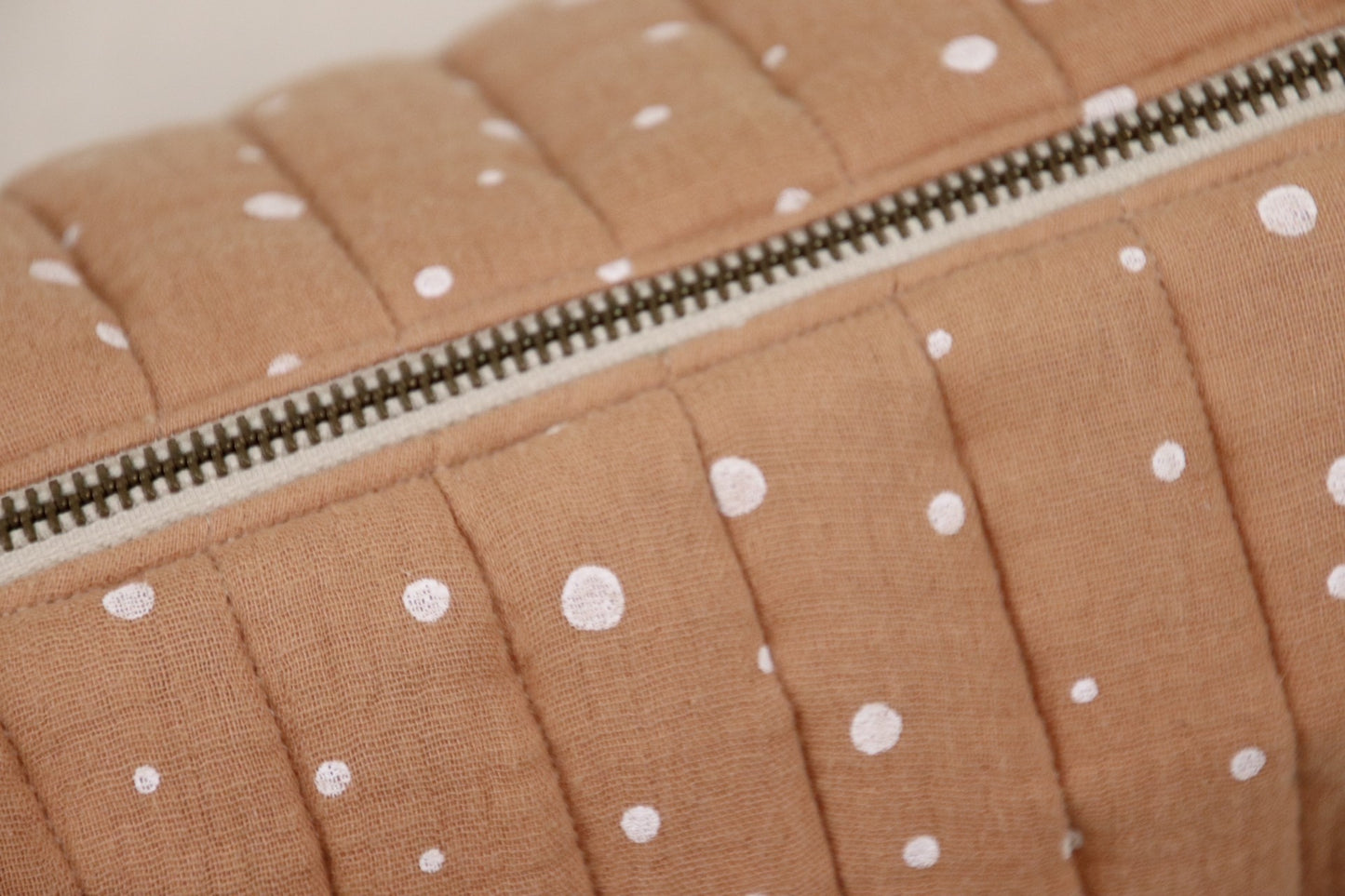 Toilettas Roest met stippen (lichte rits)