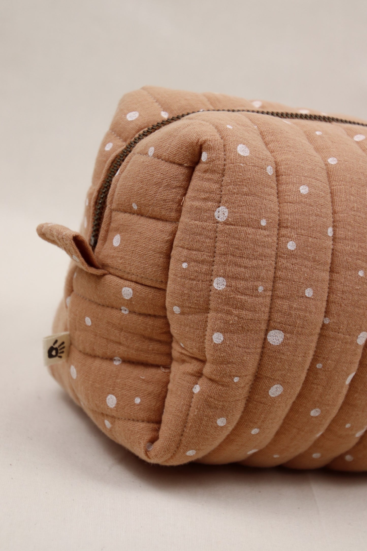 Toilettas Roest met stippen (donkere rits)