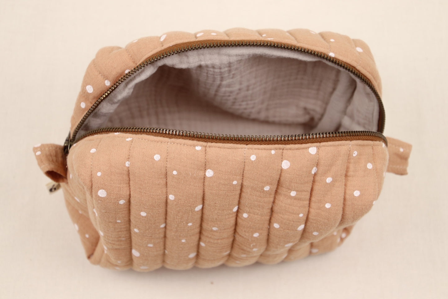 Toilettas Roest met stippen (donkere rits)